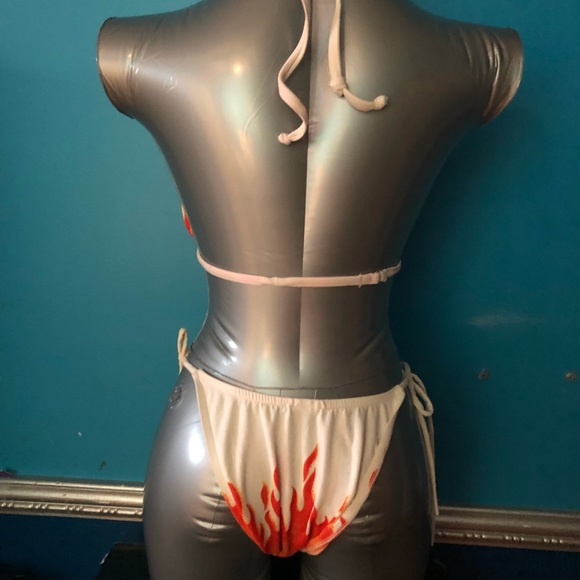 Fire 🔥 Bikini - Picture 4 of 7